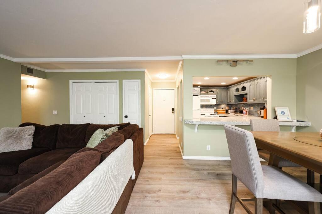 Chic Condo Steps From Petco Park San Diego Zewnętrze zdjęcie